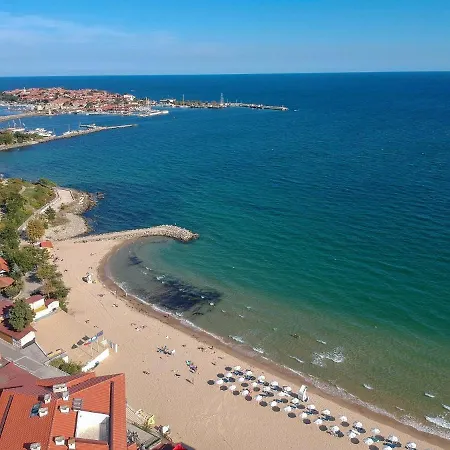 Апартамент Lux Studio Valencia Gardens Несебър